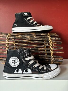 Kids CONVERSE Chuck Taylor ALL STAR High Tops, Velcro Eyes Size 1